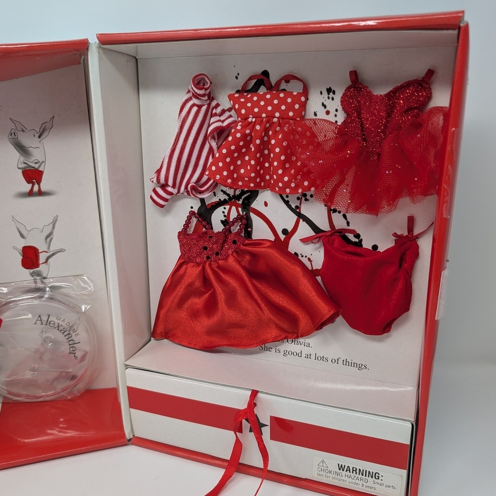 Madame Alexander Olivia the Pig Trunk Set FAO Schwarz 2001 Ian Falconer Doll - Picture 4 of 16